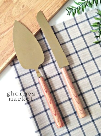 کارد و کفگیر کیک طلایی